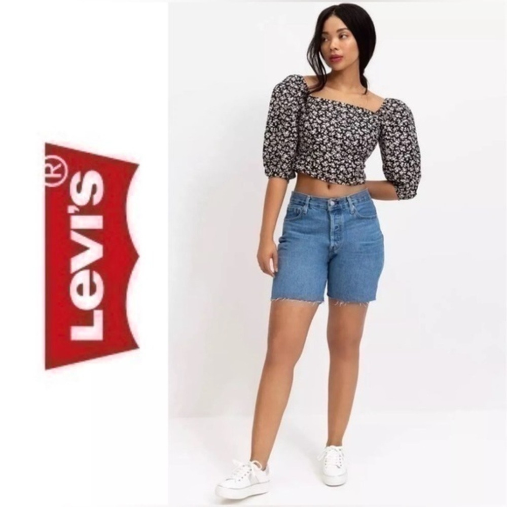 LEVI’S | NWOT Yvie Statement Blouse crop black floral Agate Puff Sleeve -size XL